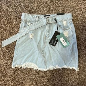 Iris Jeans belted denim skirt